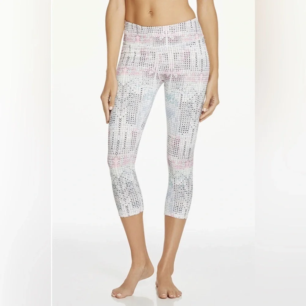 Fabletics Women's S Define PowerHold Mid-Rise Capri Leggings in Arctic Print